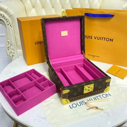 Louis Vuitton NICE SIERADENKOFFER M44185 Orchidee Paars