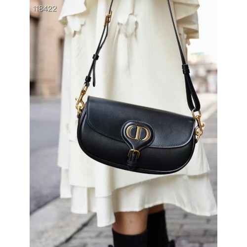 MEDIUM DIOR BOBBYTAS Warm taupe boxkalfsleer M9327 zwart