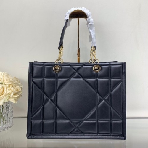 MEDIUM DIOR ESSENTIAL TOTE TAS Kalfsleer M8721 ZWART