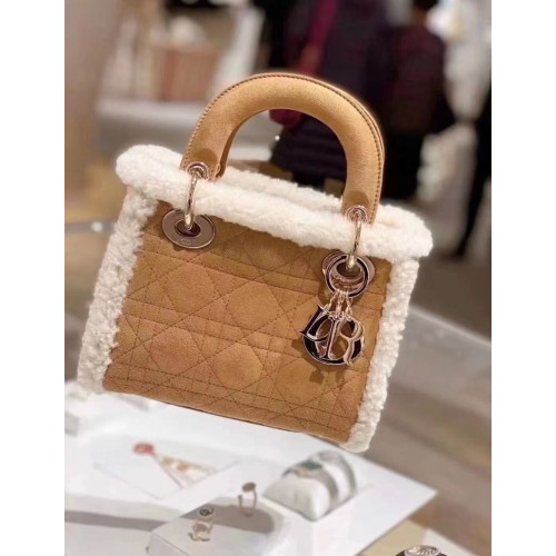 MEDIUM DIOR TOTE Camelkleurige schapenvacht M8820