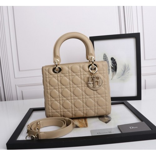 MEDIUM LADY DIOR BAG Cannage lamsleer M0565E abrikoos