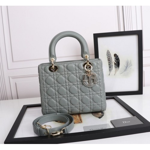 MEDIUM LADY DIOR BAG Cannage lamsleer M0565E grijs