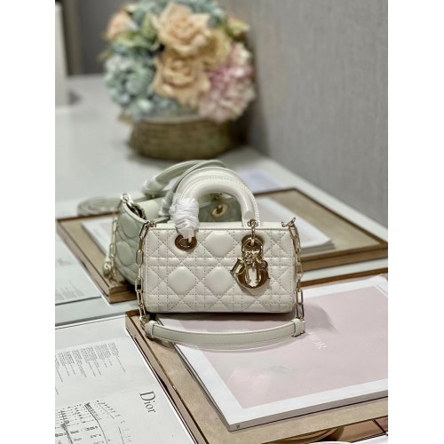 MINI DIOR LADY D-JOY TAS Cannage lamsleer M0540ONG wit