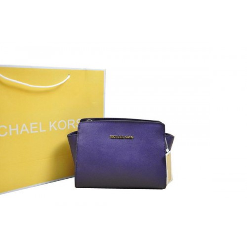 Michael Kors Mini Selma Messenger Bag Paars