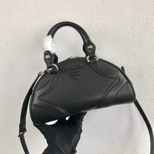 Prada draagtas van kalfsleer 1BD071 zwart