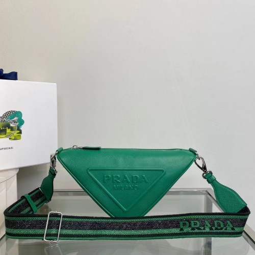 Prada Leren Triangle schoudertas 2EV055 groen