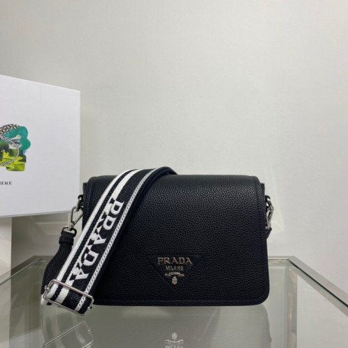 Prada Leren tas met schouderriem 1BD314 zwart