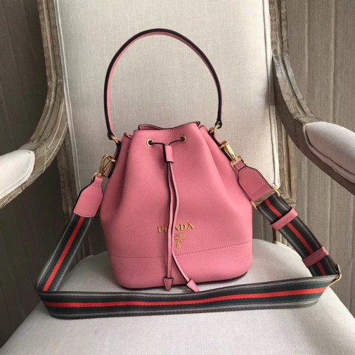 Prada Leren bucketbag 1BE018 roze