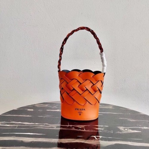 Prada Original Leather Woven Pattern Bucket Bag 1BG049 oranje