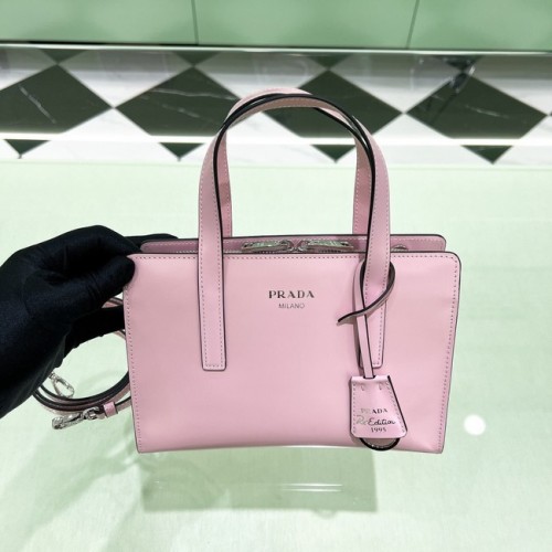 Prada Re-Edition 1995 kleine schoudertas van geborsteld leer 1BA357 roze