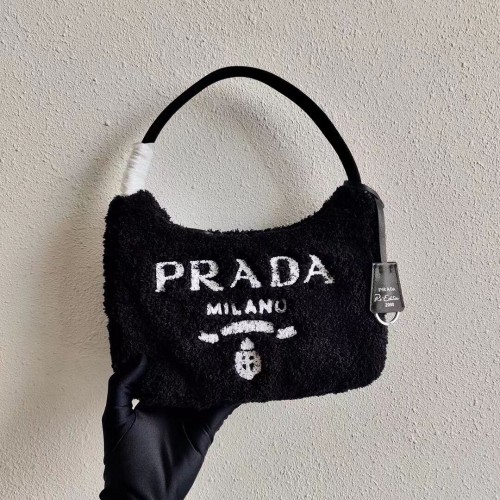 Prada Re-Edition 2000 badstof minitas 1NE515 zwart