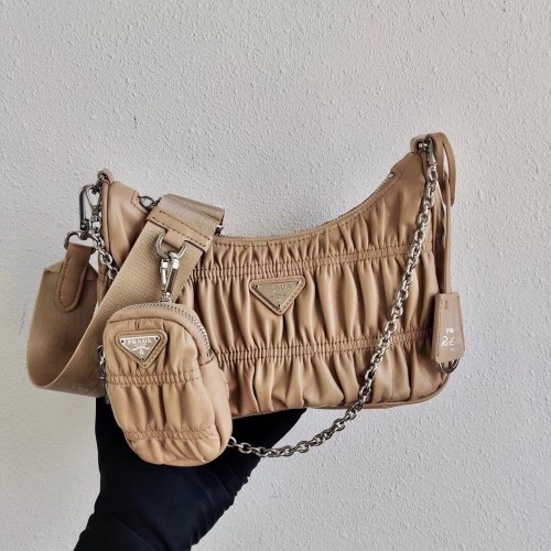 Prada Re-Edition 2005 leren tas 1BH20 Biscuits