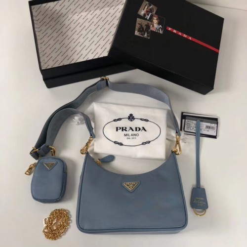 Prada Re-Edition nylon schoudertas 1BH204 lichtblauw
