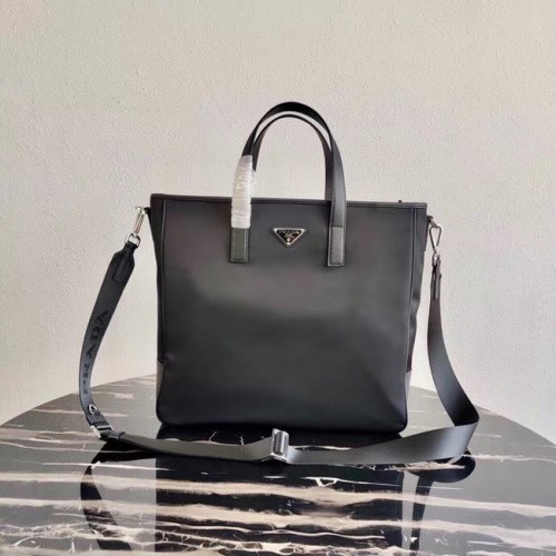 Prada Re-Edition nylon draagtas 1BD071 2VG064 zwart