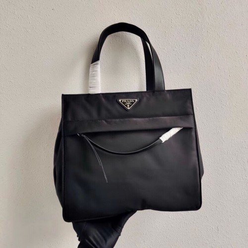 Prada Re-Edition nylon draagtas 1BC318 zwart
