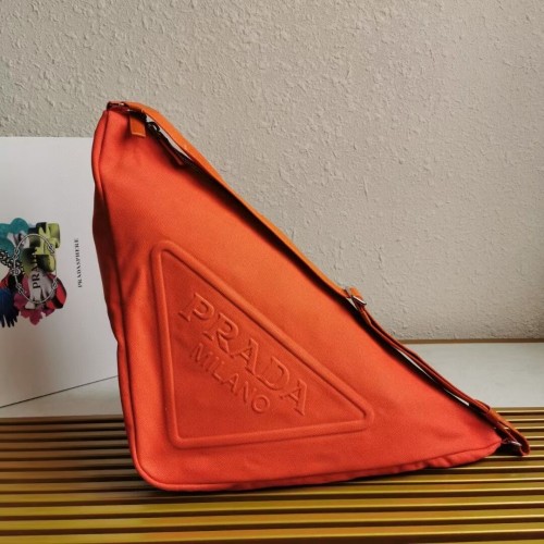 Prada Re-Nylon grote schoudertas 2EV077 oranje