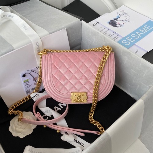 KLEINE BOY CHANEL MESSENGER BAG AS3350 roze