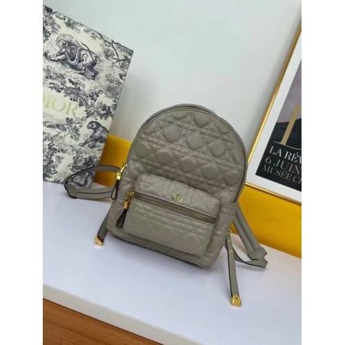 KLEINE DIOR RUGZAK Cannage Lambskin M9222U lichtgrijs
