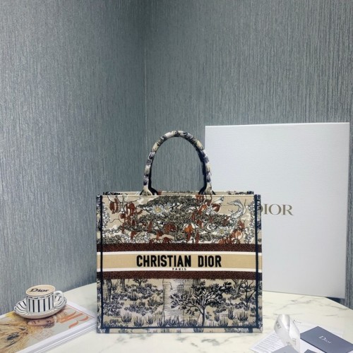 KLEINE DIOR BOOK TOTE Geborduurd M1296-1