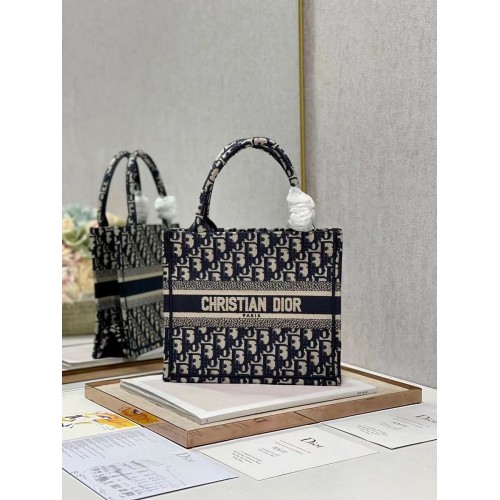 KLEINE DIOR BOOK TOTE Geborduurd C1331-6