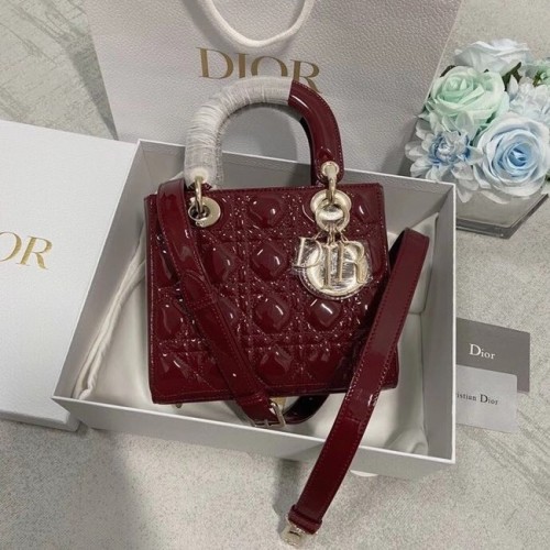 SMALL LADY DIOR TAS Rood lakleer kalfsleer M0531