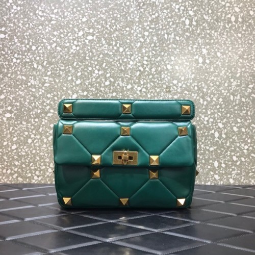 VALENTINO GARAVANI Roman Stud Large Napa schapenleer 1189L groen