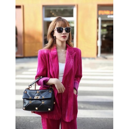 VALENTINO GARAVANI Roman Stud Large Napa schapenleer A1189L zwart