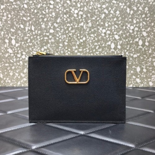 VALENTINO GARAVANI Stud Sign clutch van generfd kalfsleer 0620 zwart