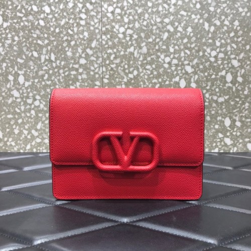 VALENTINO GARAVANI Mini-schoudertas van generfd kalfsleer met studs 0690 rood