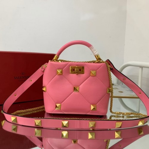 Valentino medium Garavani Roman Stud V1198 roze
