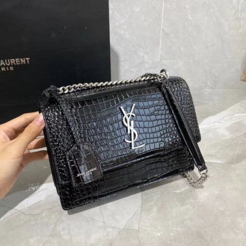 Yves Saint Laurent Kalfsleren schoudertas Y542206A Zwart-zilverkleurig metaal