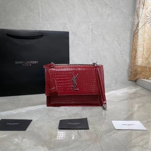 Yves Saint Laurent kalfsleren schoudertas Y542206A rood&zilverkleurig metaal