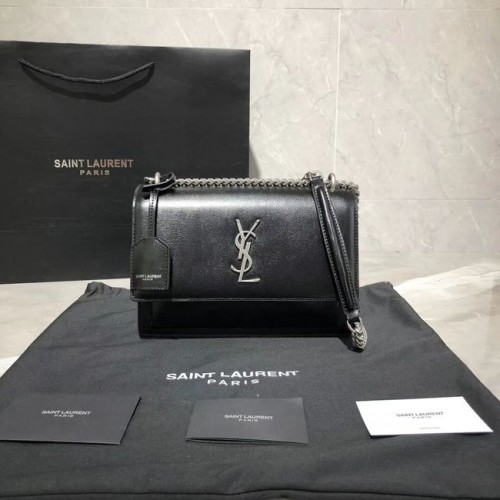 Yves Saint Laurent kalfsleren schoudertas Y542206B zwart-zilverkleurig metaal