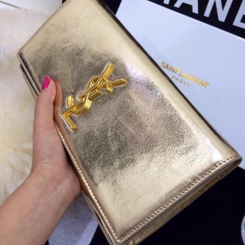 Yves Saint Laurent klassieke monogram clutch 30210 goud