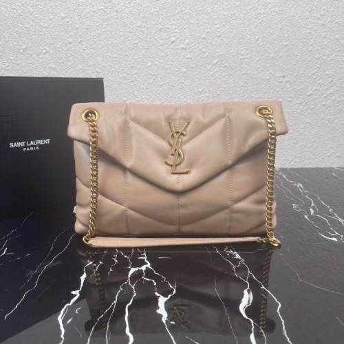 Yves Saint Laurent LOULOU PUFFER KLEINE TAS VAN GEWATTEERD LAMSLACHT 577476 ANEMONE abrikoos