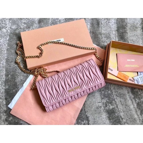miu miu matelasse nappa lederen clutch 5DH002 roze